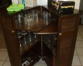 Ethan Allen cabinet/bar