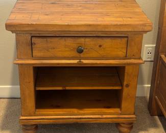 Aspenhome bedside table stand