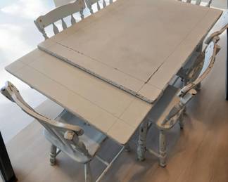 Shabby Chic dining table w/6 chairs