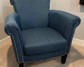 Comfy side chair