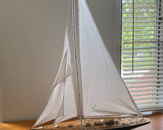 Model Yacht