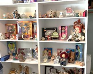 And this page has a few more dolls.