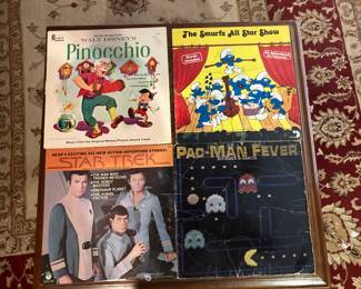 Pinocchio, Smurfs, Star Trek, Pac Man Fever 33rpm records