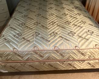 Queen size bed