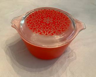 Pyrex 1 qt red Celtic Floral