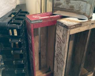 vintage Coca-Cola Stanton and 7-Up Big Spring wood crates, Coca-Cola plastic crate, Pepsi six pack carrier