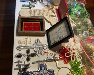 crosses, holiday decor