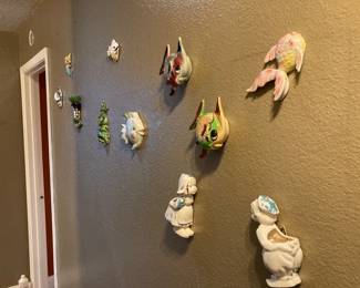 MORE wall pockets!