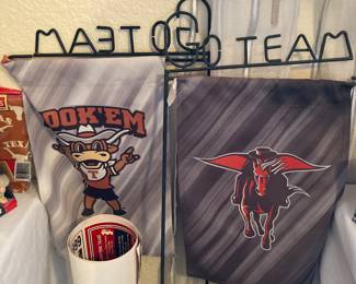 UT and Texas Tech yard flags