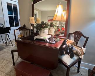 Antique dropleaf dining table
Large mirror
Five mis matched, but newly covered chairs
Box storage
20% off this weekend