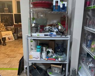 Kitchen
Melanin bowls and platters
Vintage old juicer
Electric meat slice
Corkcicle wine bottle, coolers
Cutting boards
Snowcone machine
Starbucks mugs
Pitcher
30% off
Galvanize tray cake, stand utensil holders eat sign