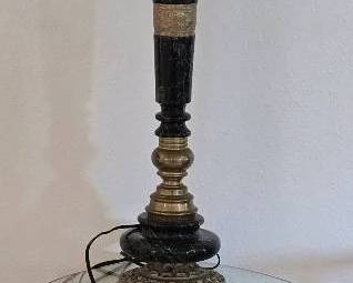 PC138Japanese Marble Lamp And Triangular Glass top
