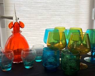 PC151Vibrant Glassware