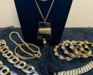 PC179Retro Vibes Costume Jewelry