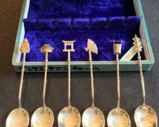 PC244VSmall sterling spoon set