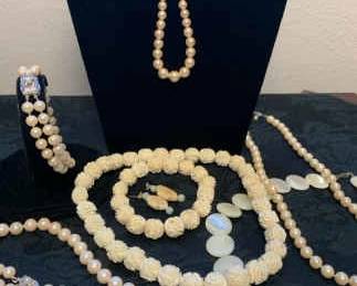 PC191Ivory Colored Costume Jewelry