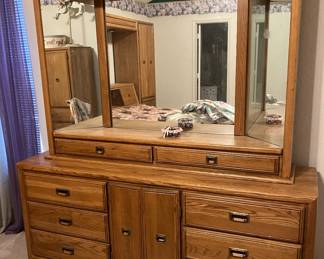 Dresser