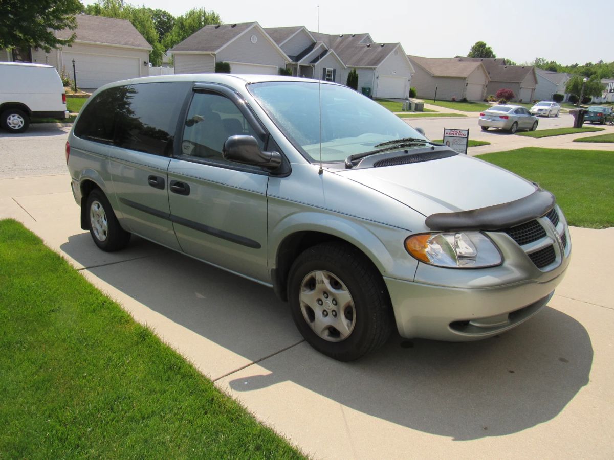 2003 Dodge Caravan good condition