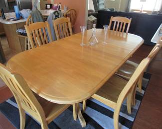 dining table & chairs