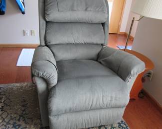 Power lift recliner
