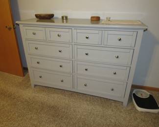 dressers