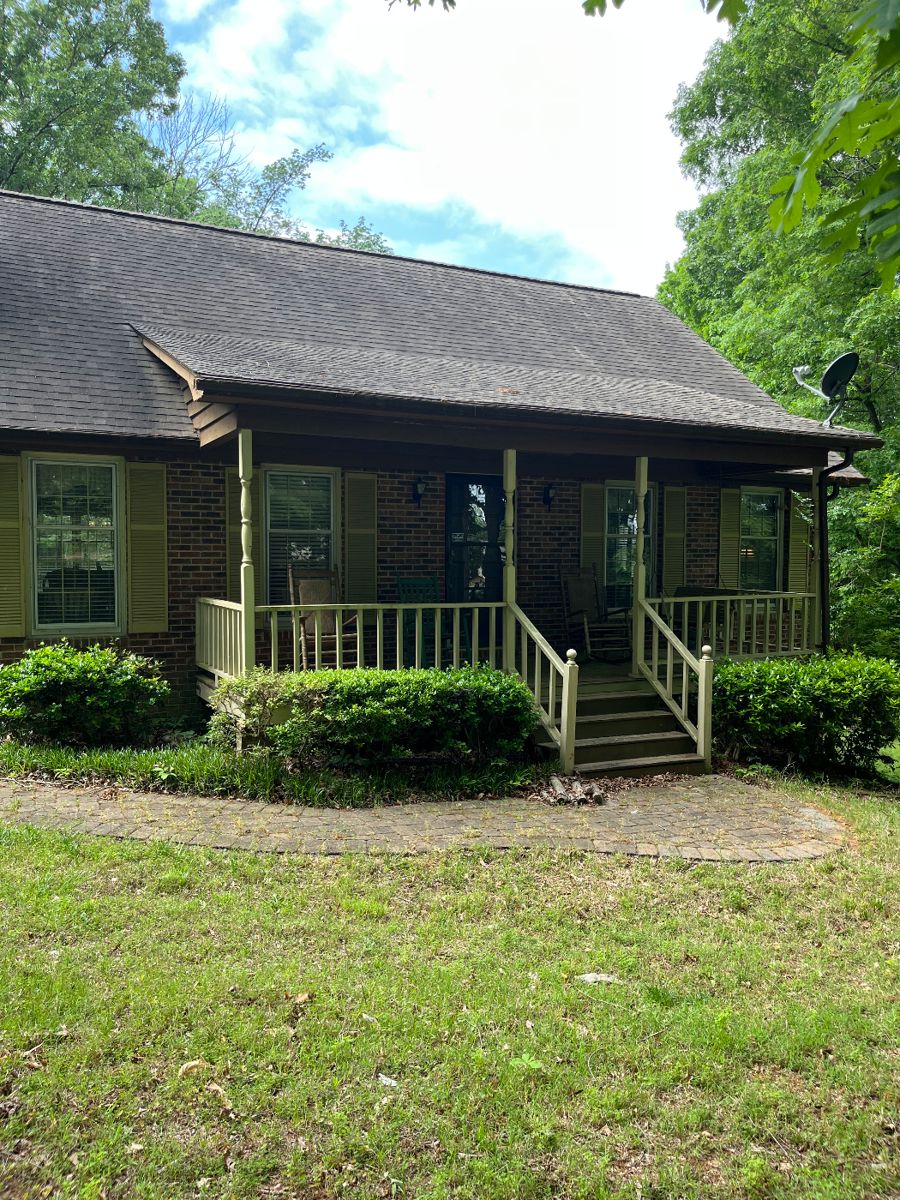 This property will be a teardown. We have a lot of interior doors, some light fixtures, all appliances. ETC