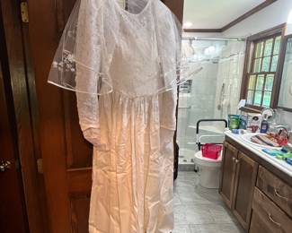 Medium size wedding dress