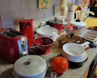 A little kitchenware