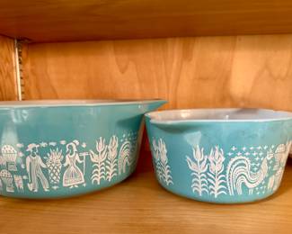 Vintage Pyrex Butterprint Bowls