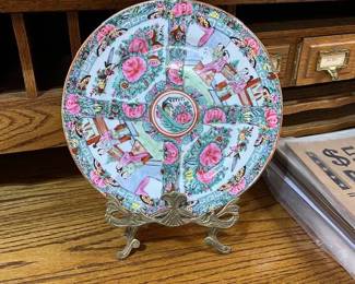 Great vintage Asian Inspired Plate.