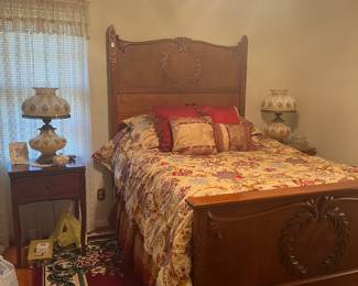 Early 1900’s Tiger Oak bed (full size)