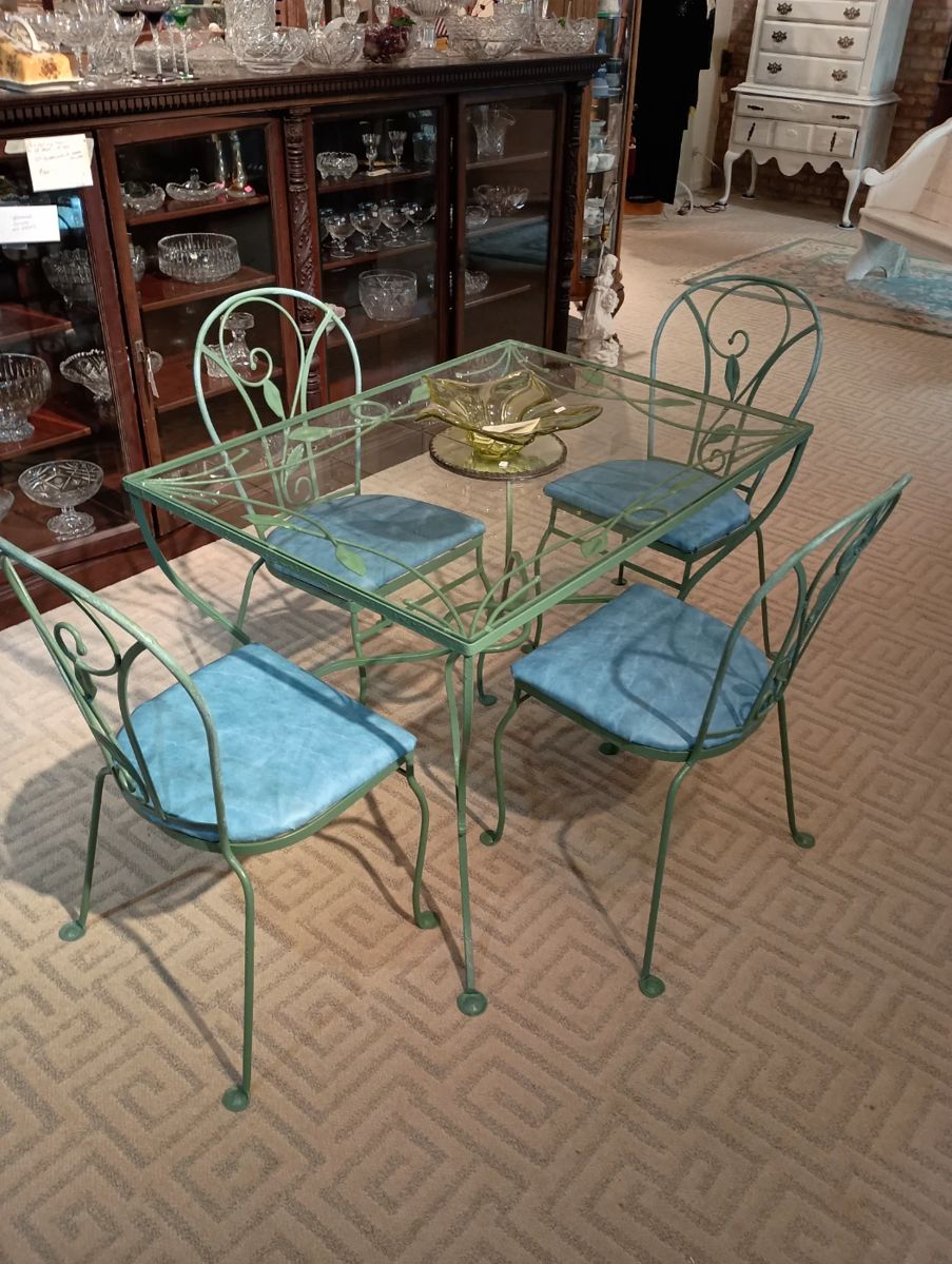 Salterini/Woodard patio table with chairs 
New glass