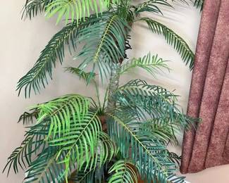 4900 Faux Oversized Palm Decormin