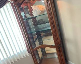 4900 Ethan Allen Display Cabinetmin
