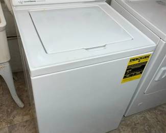 4900 Speed Queen Commercial Heavy Duty Washermin
