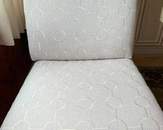 4900 Hickory White Dining Chair Upholstery Detailmin