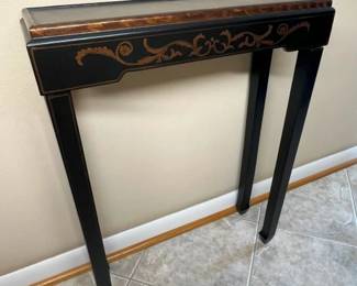 4900 Hand Painted Altar Accent Tablemin