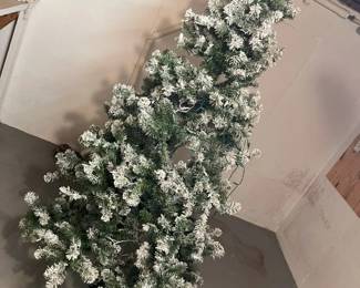 4900 6Ft. Faux PreLit Christmas Treemin
