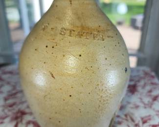 Extra Rare Pint Size William States Jug