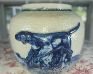 Snuff Crock w/Hunting Dog