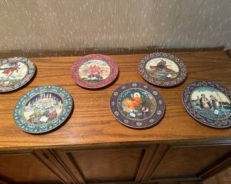 Russian Fairy Tales Plates
Heinrich Germany?