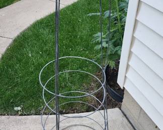 Tomato cages