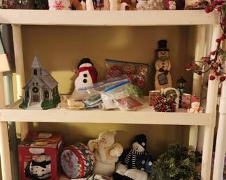 Wreath, more holiday decor, batting for snow