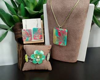 Graffiti Swirl Necklace Earring Set Flower Cuff Bracelet
