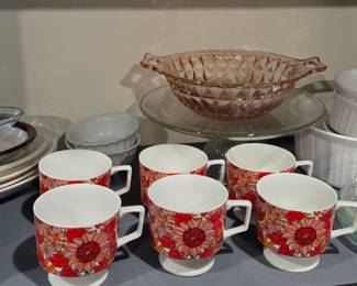 Very cool set of 60's Mikasa coffee/tea cups, more dishes