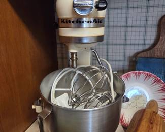 Heavy Duty baker's model Kitchenaid Stand mixer