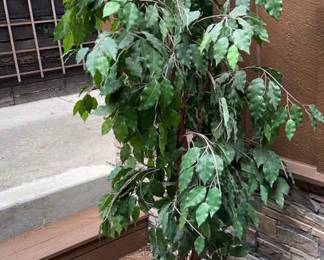 6 Foot Artificial Tree