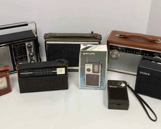 Assortment of Vintage Radios