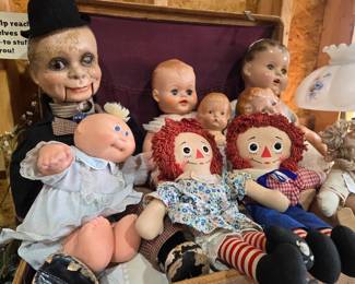 Antique dolls & a creepy ventriloquist doll!