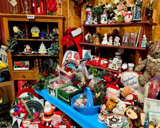 Lotsa Christmas stuff! Nice ornaments, Shiny Brite Balls decorations, lights.